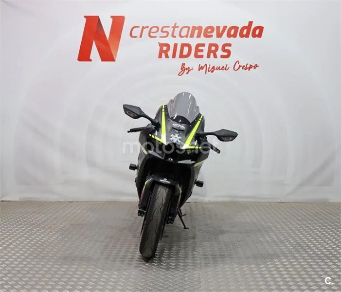 Kawasaki Ninja ZX-10R – Vista 5