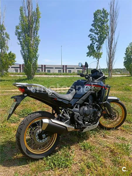Honda XL 750 Transalp – Vista 6