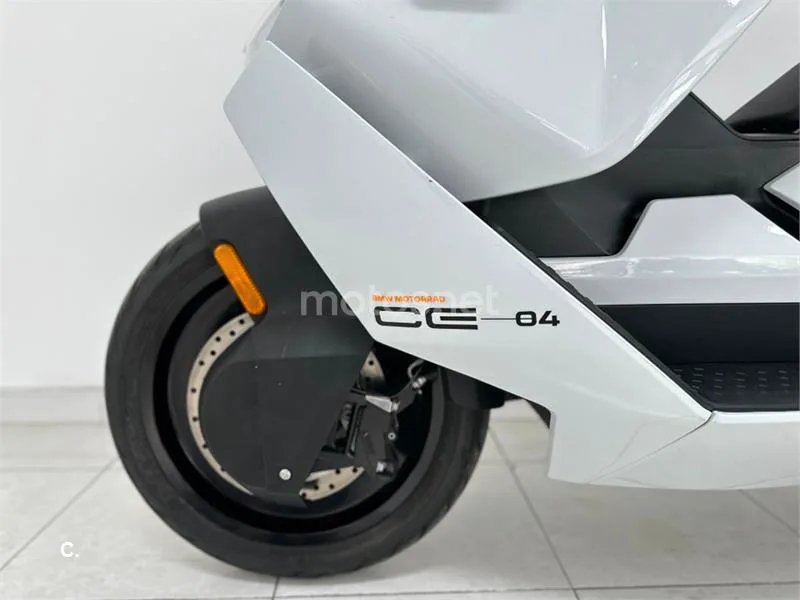 BMW CE 04 – Vista 5