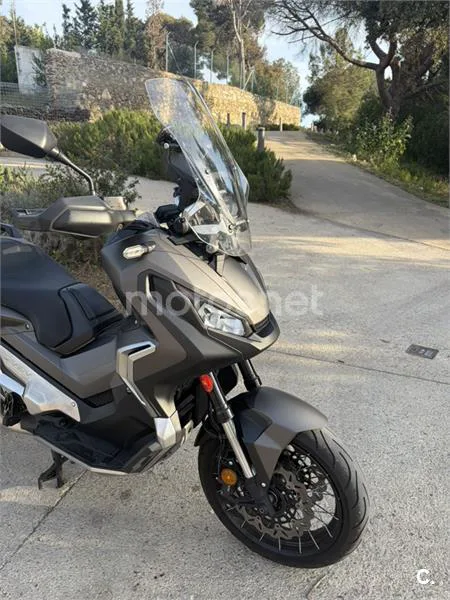 Honda X-ADV – Vista 8