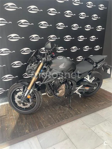 Honda CB 500 F – Vista 6