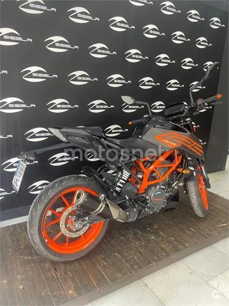 KTM 125 – Vista 3