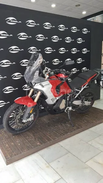 MV Agusta Enduro Veloce - Vista 11