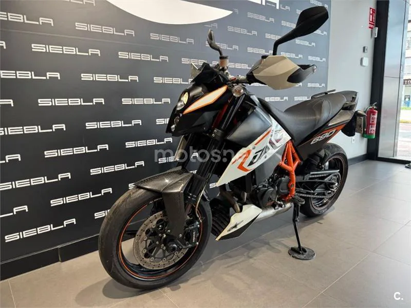 KTM 690 DUKE R – Vista 7