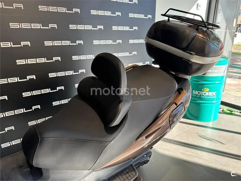 Suzuki Burgman 650 Executive – Vista 3