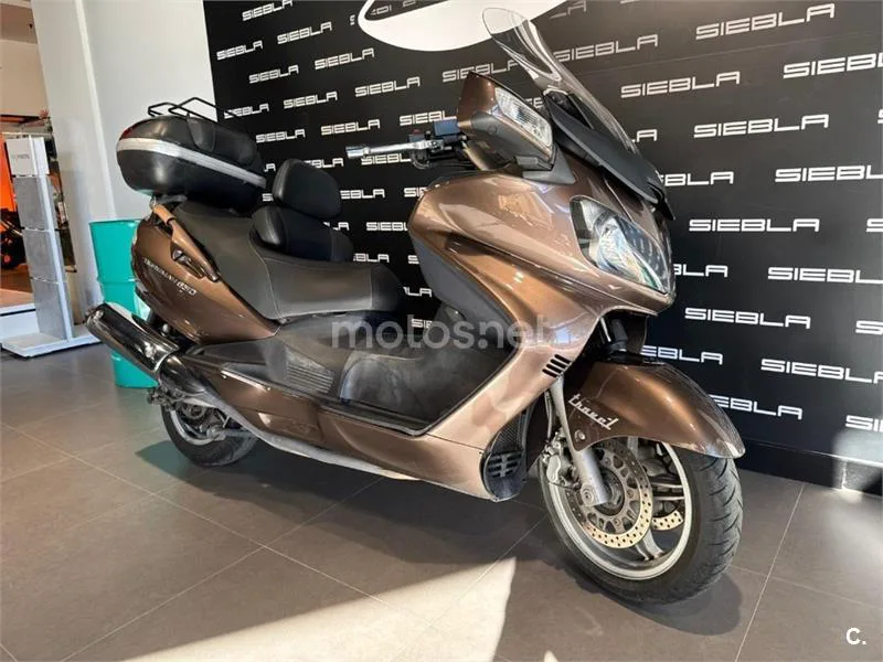Suzuki Burgman 650 Executive – Vista 4