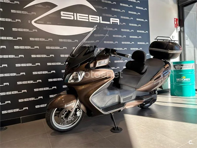 Suzuki Burgman 650 Executive – Vista 5