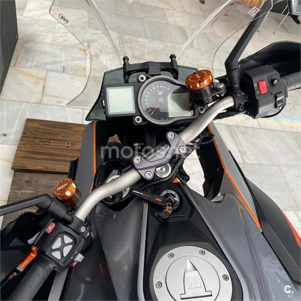 KTM 1290 Super Duke GT – Vista 5