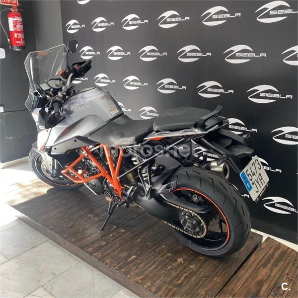 KTM 1290 Super Duke GT – Vista 8