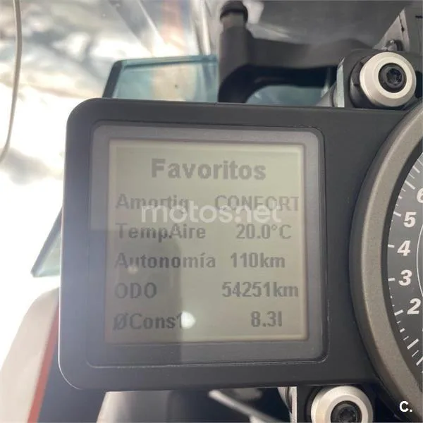 KTM 1290 Super Duke GT – Vista 9