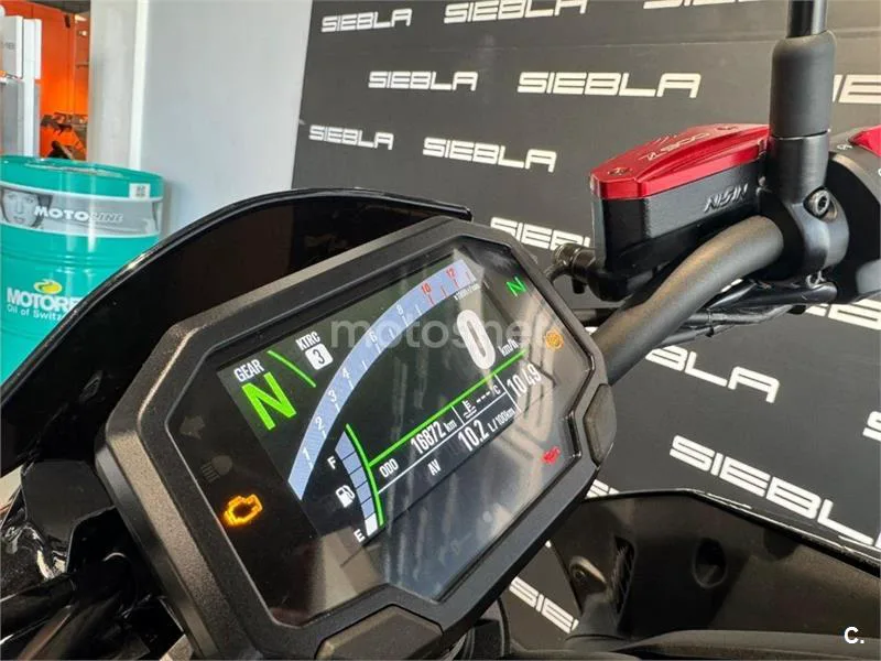 Kawasaki Z900 – Vista 5
