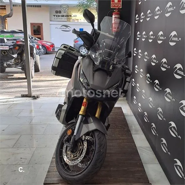 Honda X-ADV – Vista 8