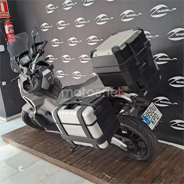 Honda X-ADV – Vista 9