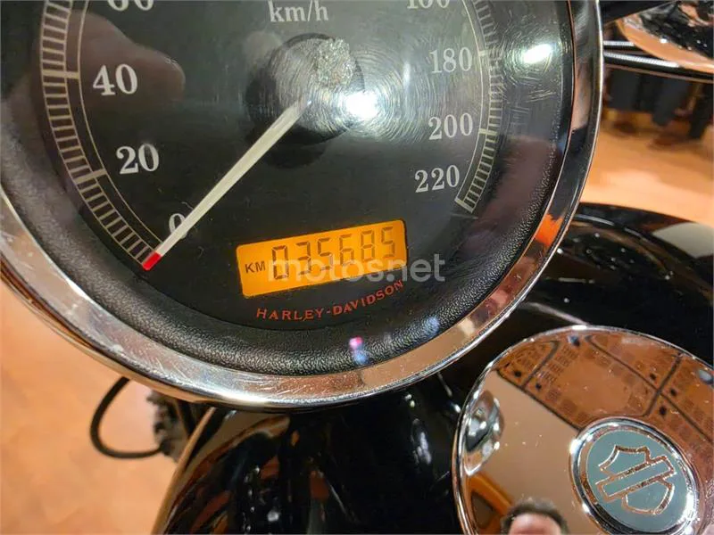 Harley-Davidson Sportster 883 – Vista 3