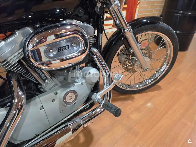 Harley-Davidson Sportster 883 – Vista 7