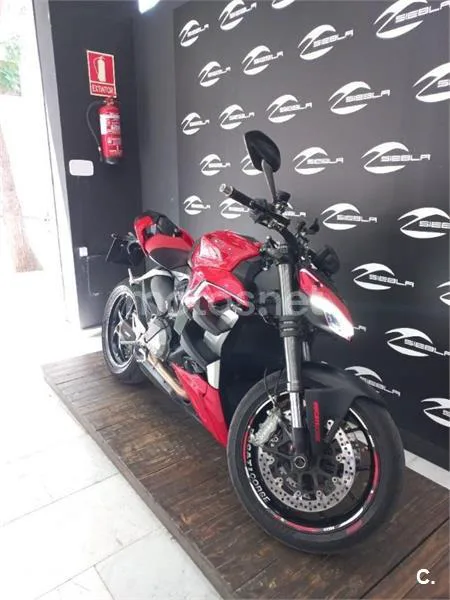 Ducati Streetfighter V2 – Vista 6
