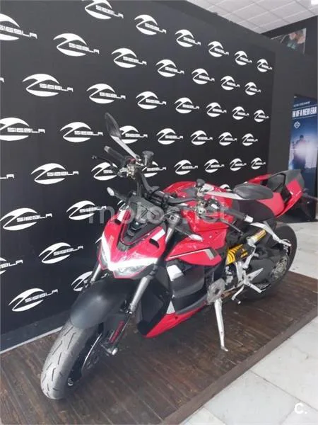 Ducati Streetfighter V2 – Vista 7