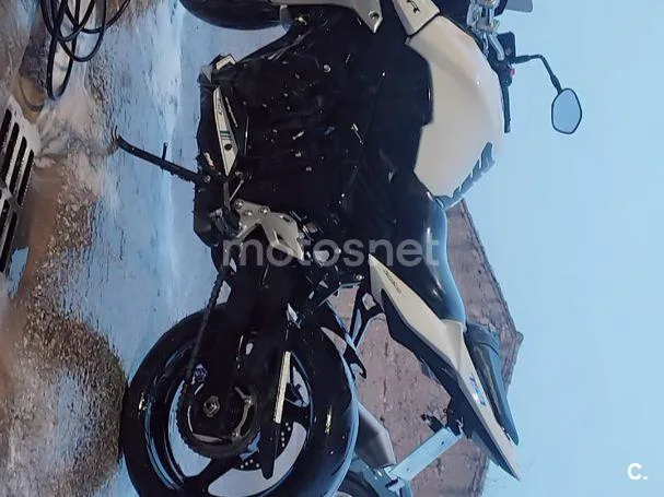 Suzuki GSR750 3200 € 2012 Badajoz - 2