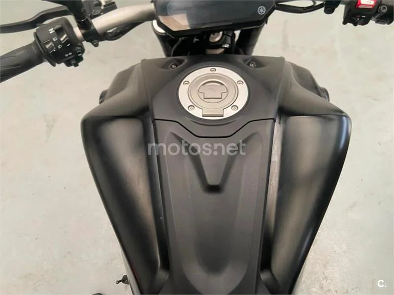 Yamaha MT-07 – Vista 12