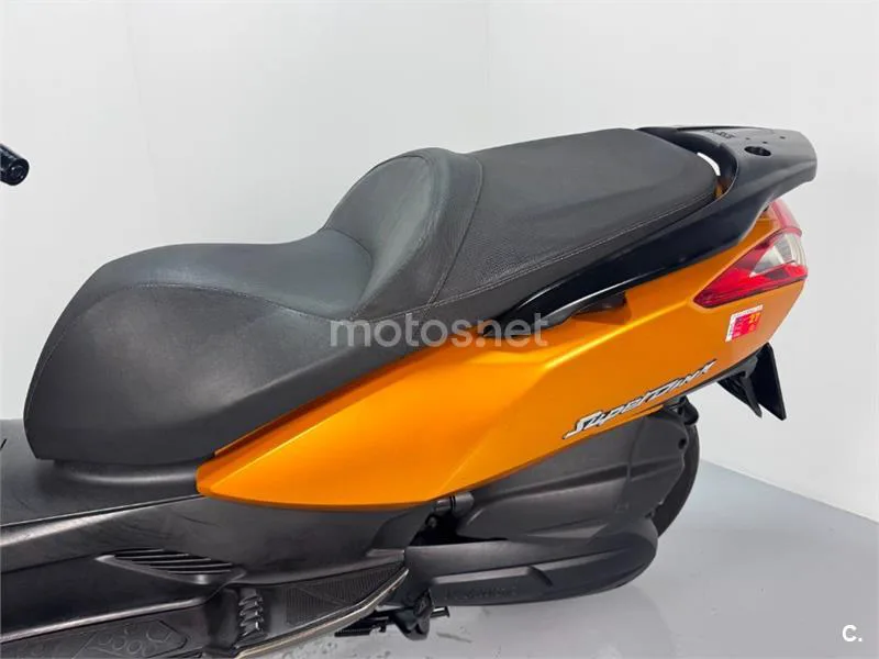 Kymco Super Dink 125 – Vista 20
