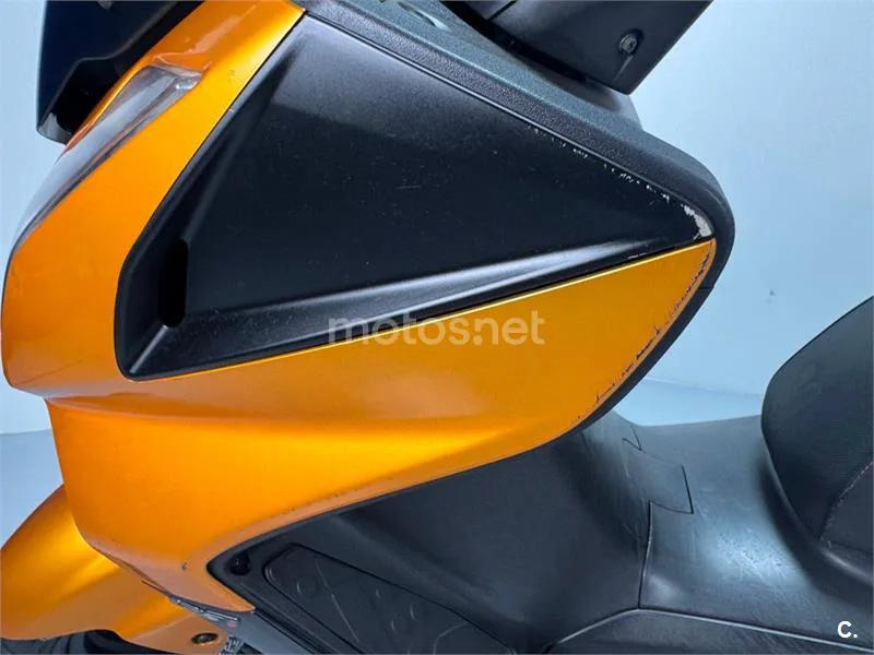 Kymco Super Dink 125 – Vista 23