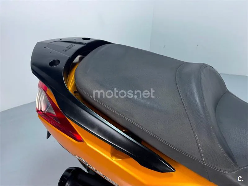 Kymco Super Dink 125 – Vista 10