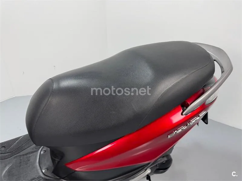 Yamaha D'elight 125 – Vista 13