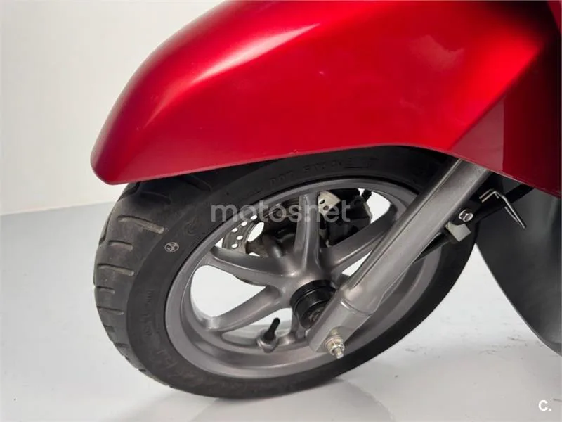Yamaha D'elight 125 – Vista 4