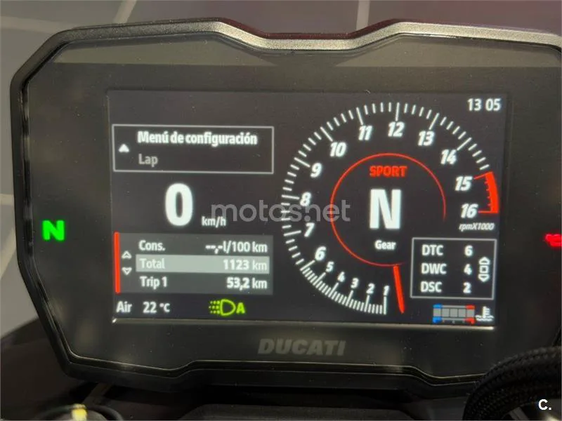 Ducati Streetfighter V4 – Vista 3