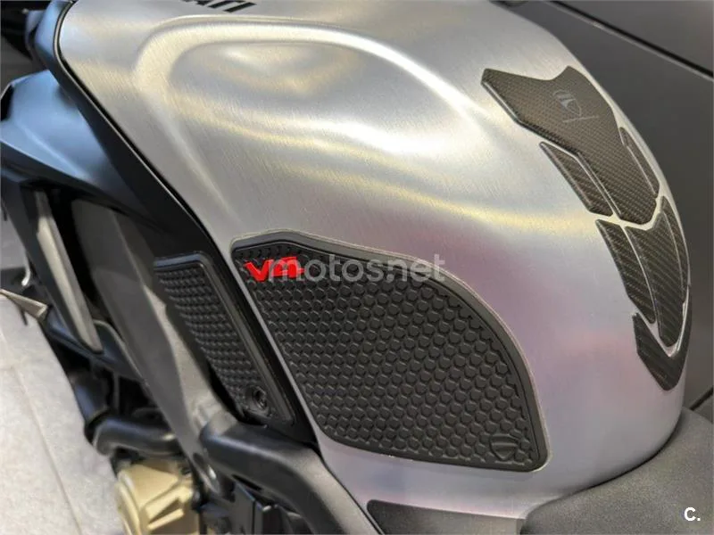 Ducati Streetfighter V4 – Vista 9