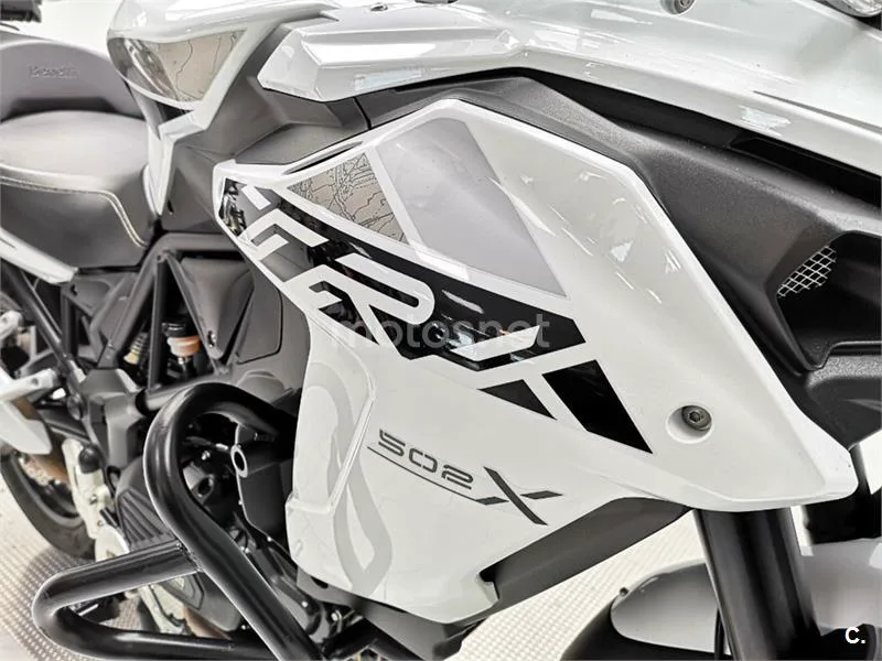 Benelli TRK 502 – Vista 12