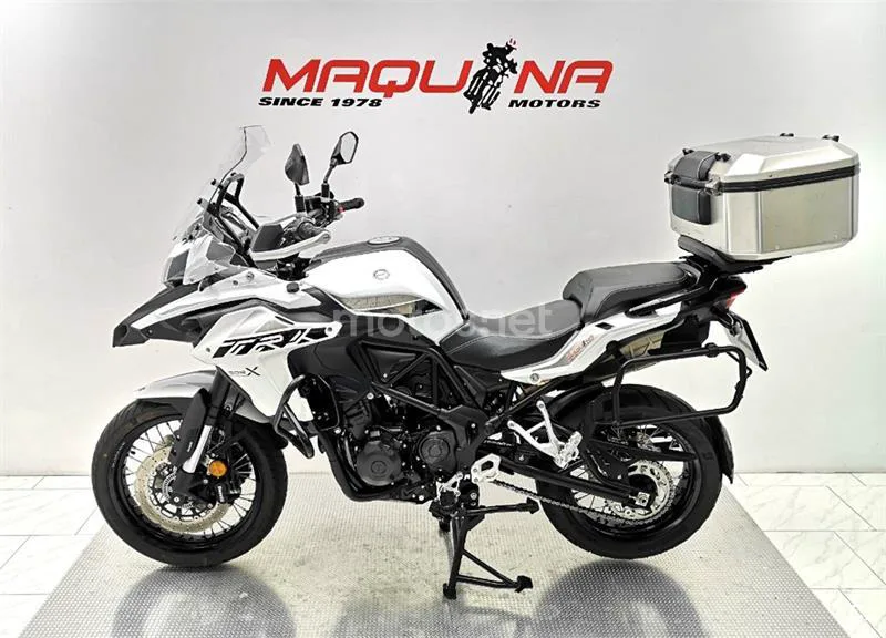 Benelli TRK 502 – Vista 15
