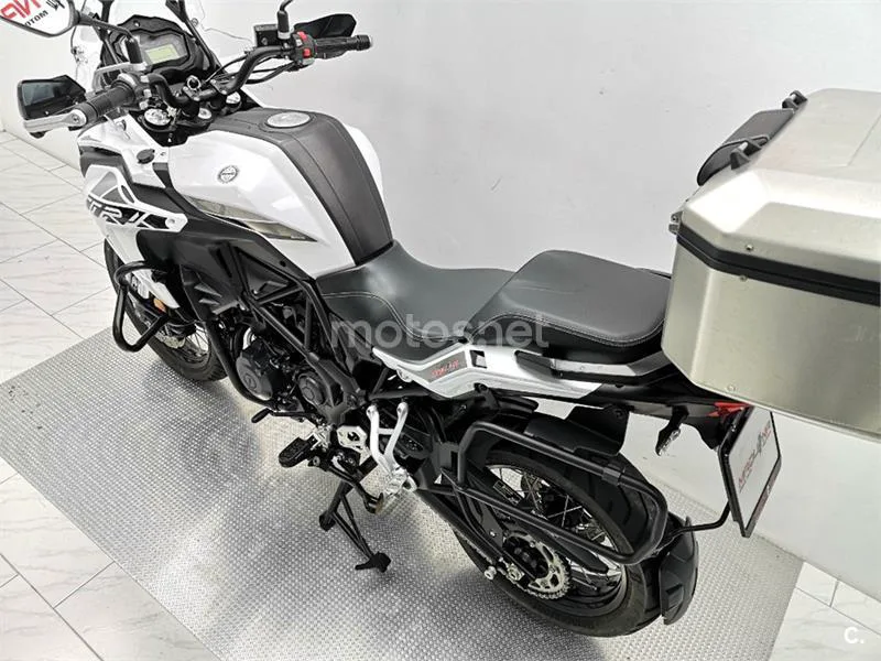 Benelli TRK 502 – Vista 18