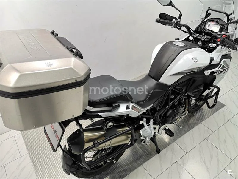 Benelli TRK 502 – Vista 4