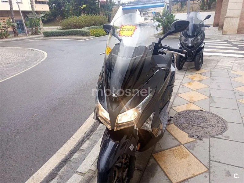 Kymco Grand Dink 300 – Vista 8