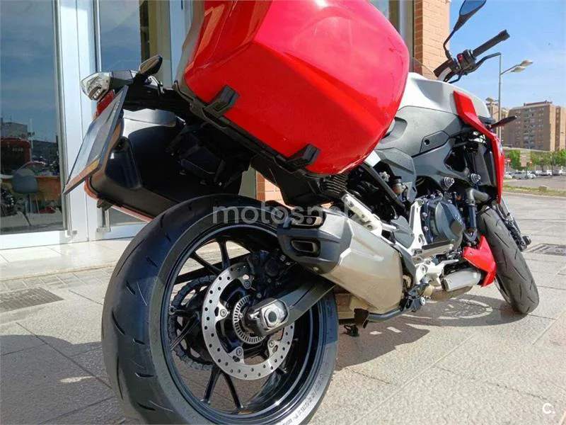 BMW F 900 R – Vista 4