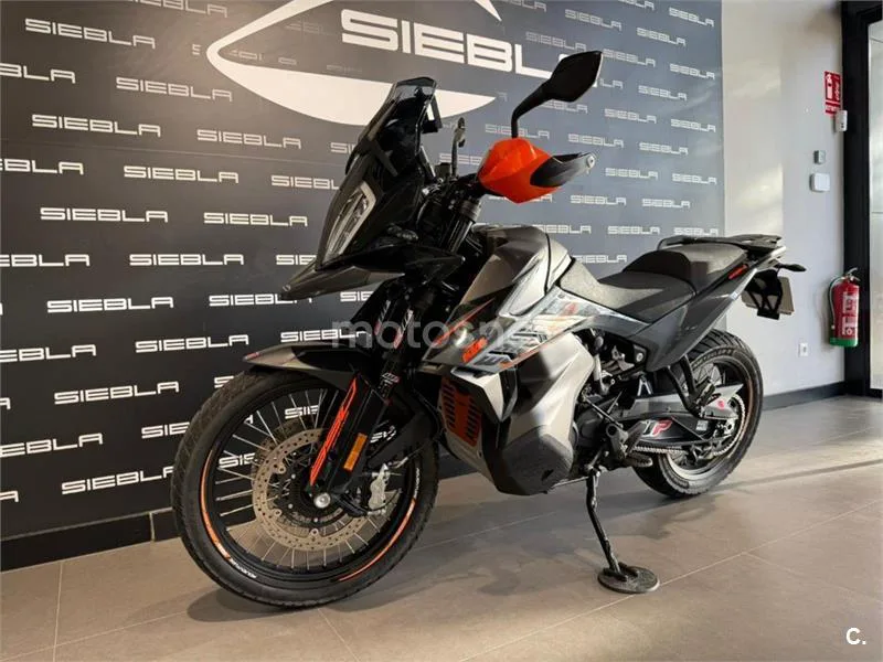 KTM 890 – Vista 5