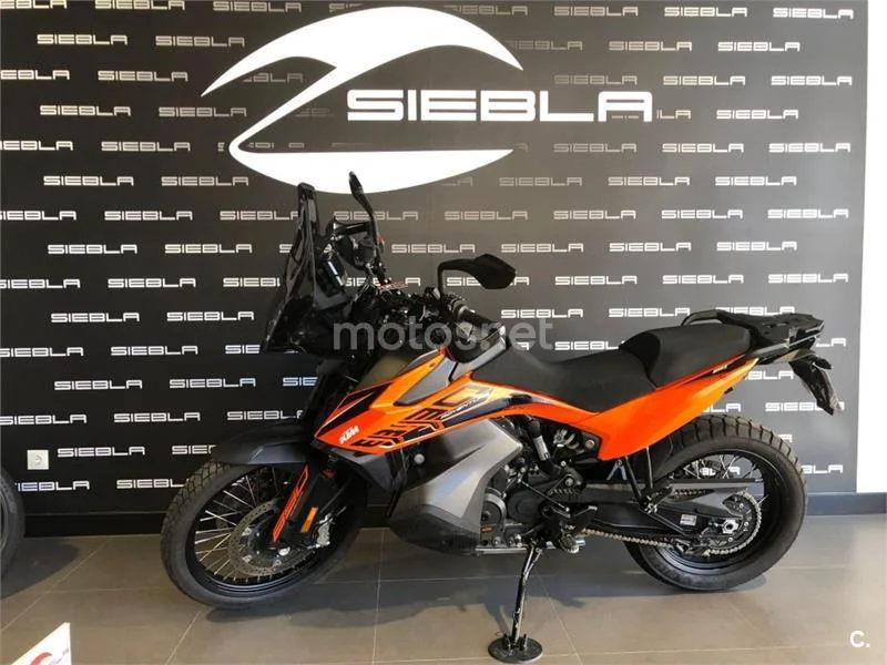 KTM 890 – Vista 5