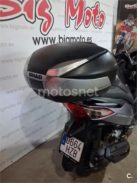 SYM Joymax 300 – Vista 10