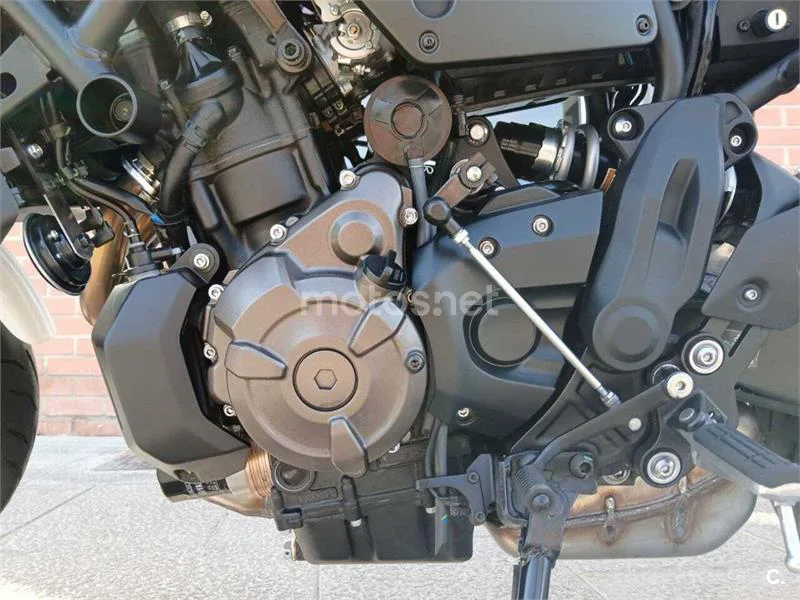 Yamaha XSR 700 – Vista 14