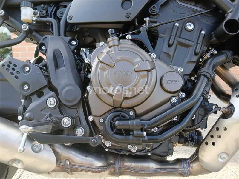 Yamaha XSR 700 – Vista 6