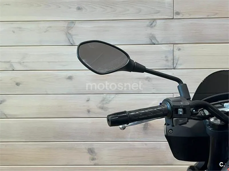Aprilia Tuono 125 – Vista 11