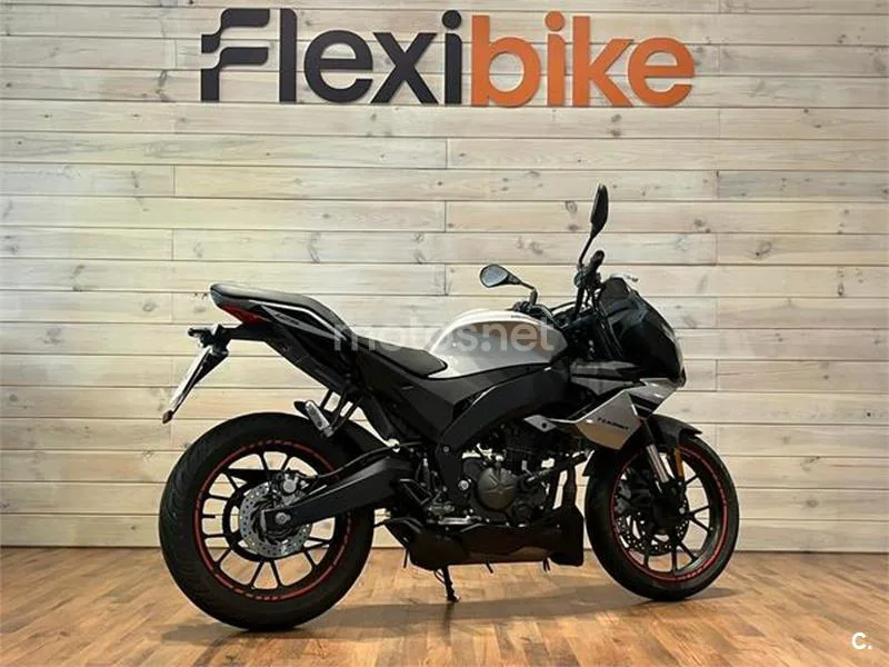 Aprilia Tuono 125 – Vista 4