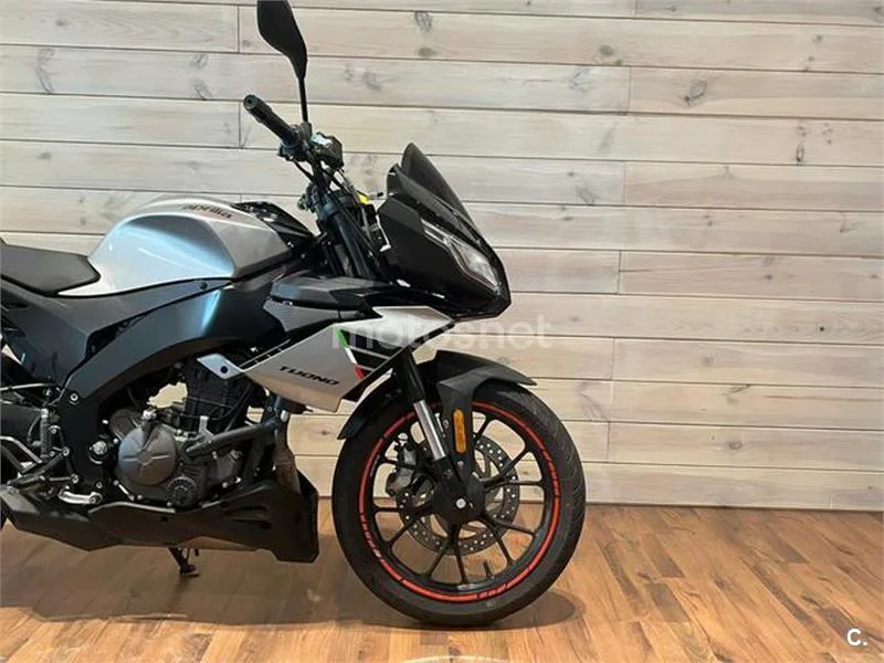 Aprilia Tuono 125 – Vista 8