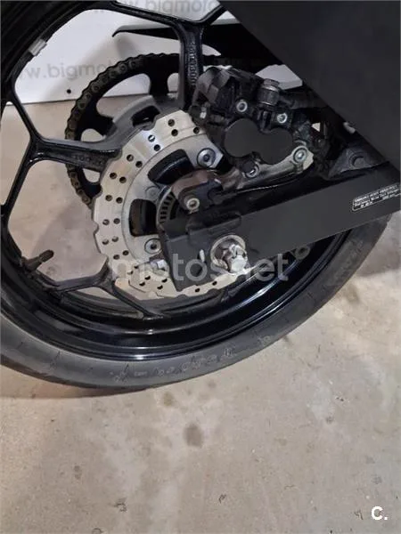 Kawasaki Z125 – Vista 16