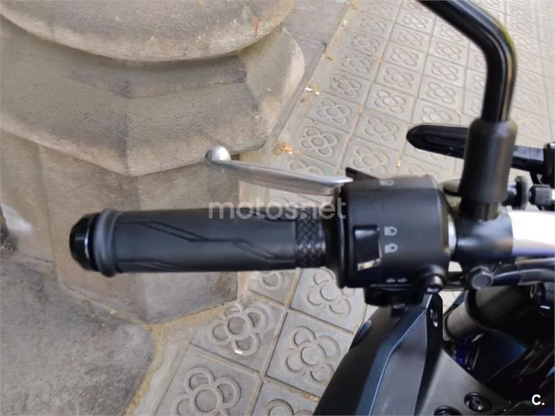Yamaha MT-03 – Vista 9