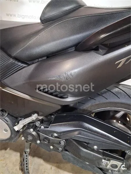 Yamaha TMAX 530 – Vista 13