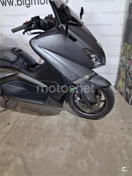 Yamaha TMAX 530 – Vista 4