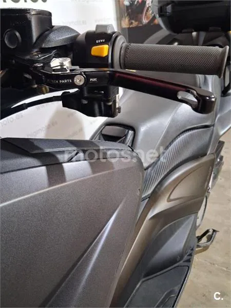 Yamaha TMAX 530 – Vista 9