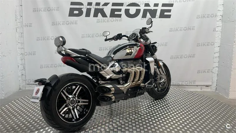 Triumph Rocket 3 – Vista 6